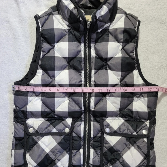 Woolrich Down Filled Black and White Buffalo Check Plaid Cozy Puffer Vest Sz M - Picture 10 of 11